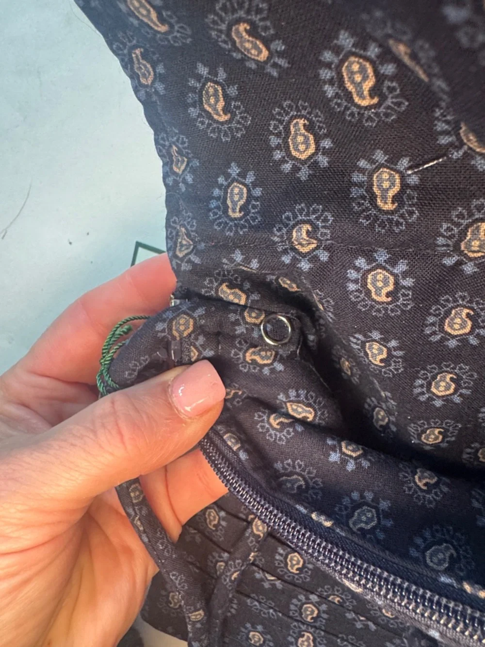 VERA BRADLEY Crossbody Wallet Classic Navy Blue Red Paisley NWT KL